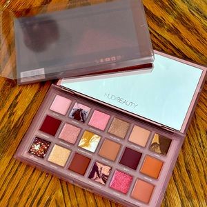 Huda Beauty Naughty Palette BNIB